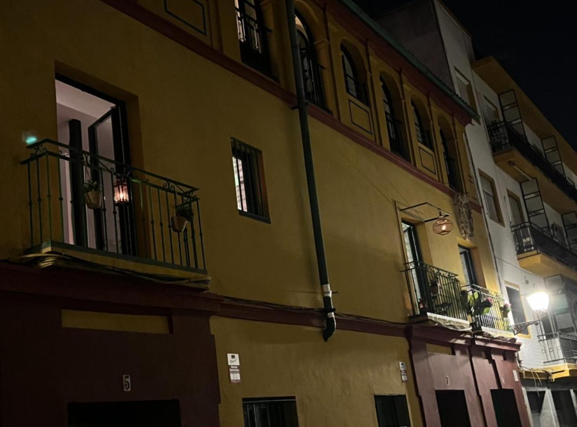 Casa Duque Compartida Familiar 2- Habitacion Bano Propio Sevilla Dış mekan fotoğraf