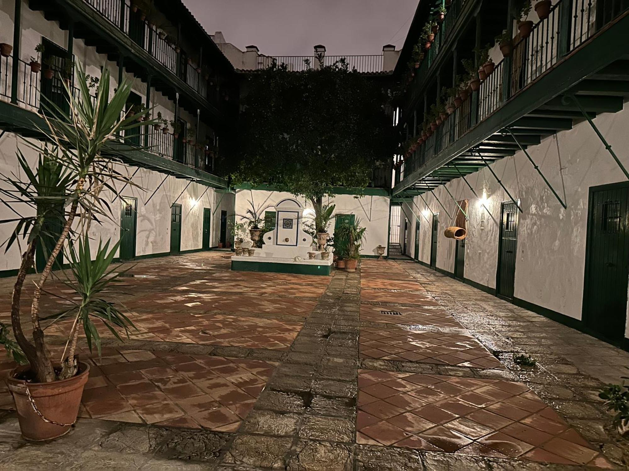 Casa Duque Compartida Familiar 2- Habitacion Bano Propio Sevilla Dış mekan fotoğraf