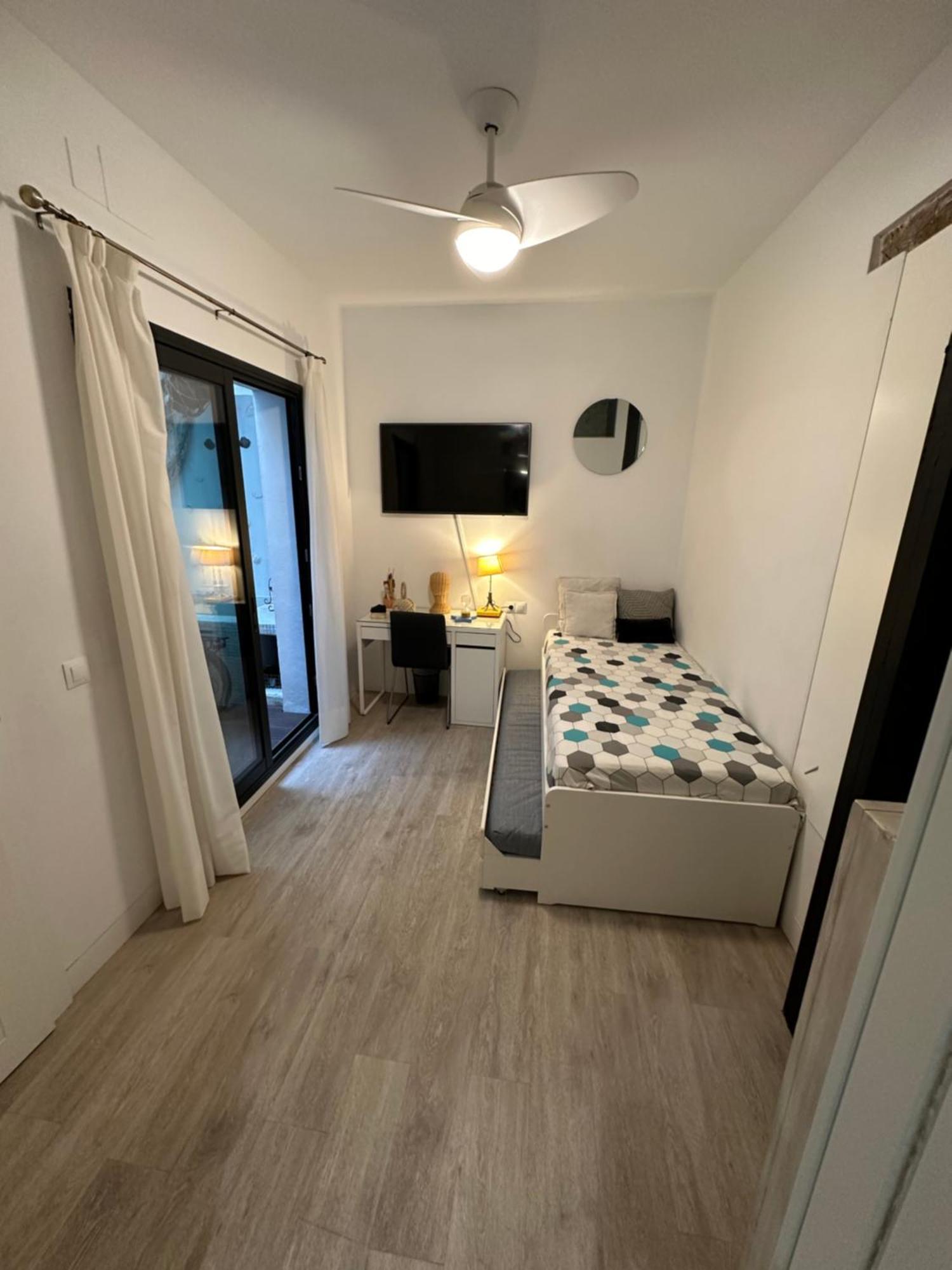 Casa Duque Compartida Familiar 2- Habitacion Bano Propio Sevilla Dış mekan fotoğraf
