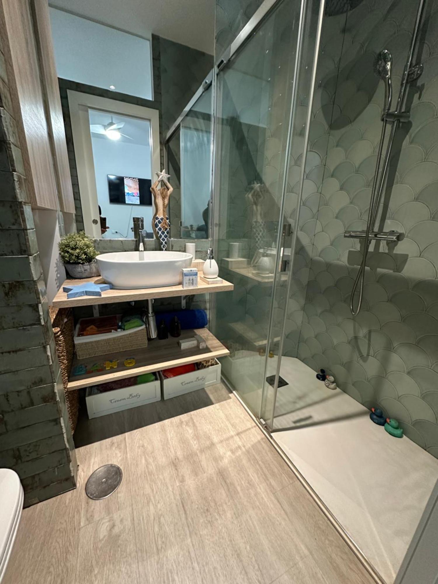 Casa Duque Compartida Familiar 2- Habitacion Bano Propio Sevilla Dış mekan fotoğraf
