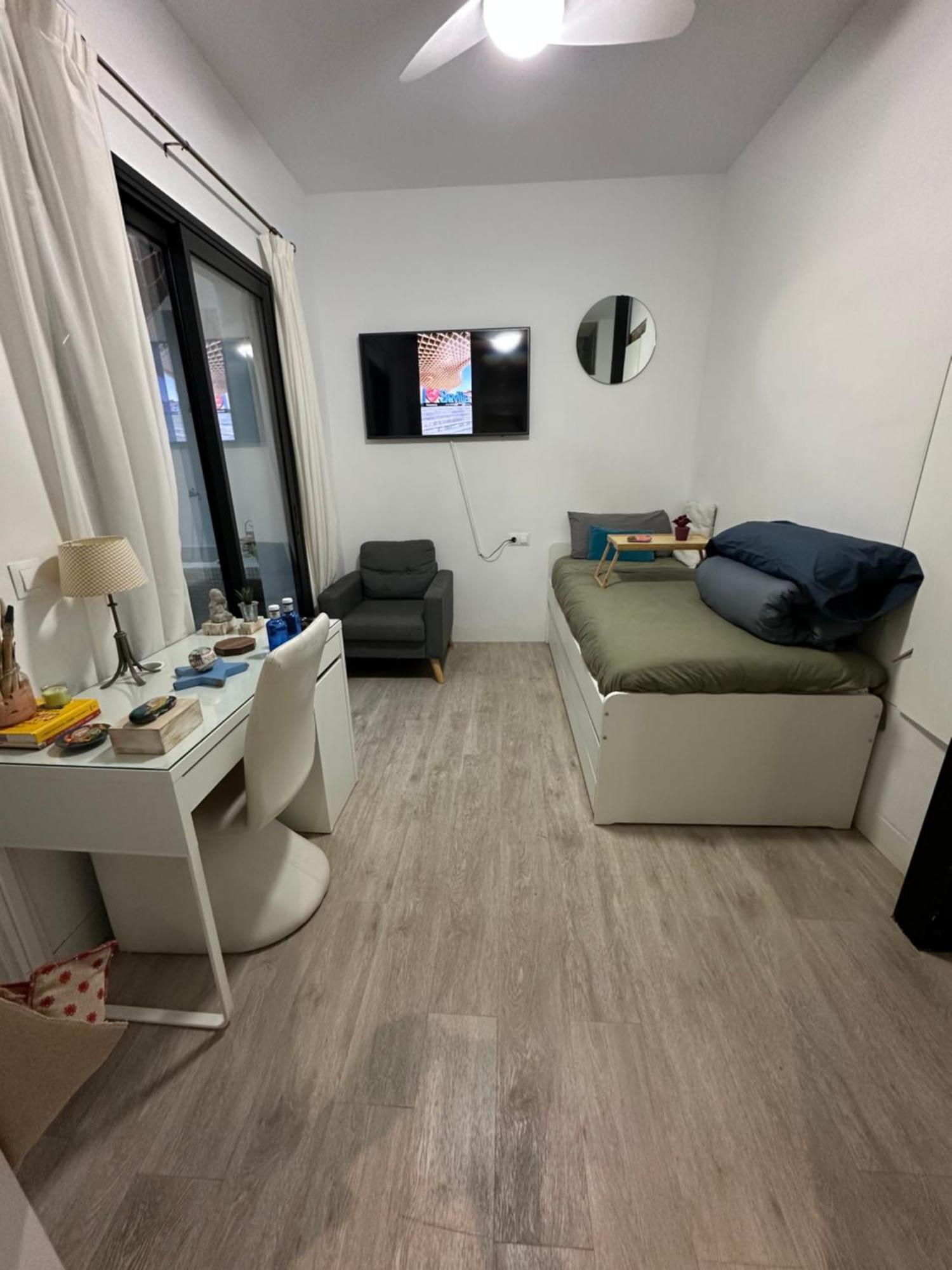 Casa Duque Compartida Familiar 2- Habitacion Bano Propio Sevilla Dış mekan fotoğraf