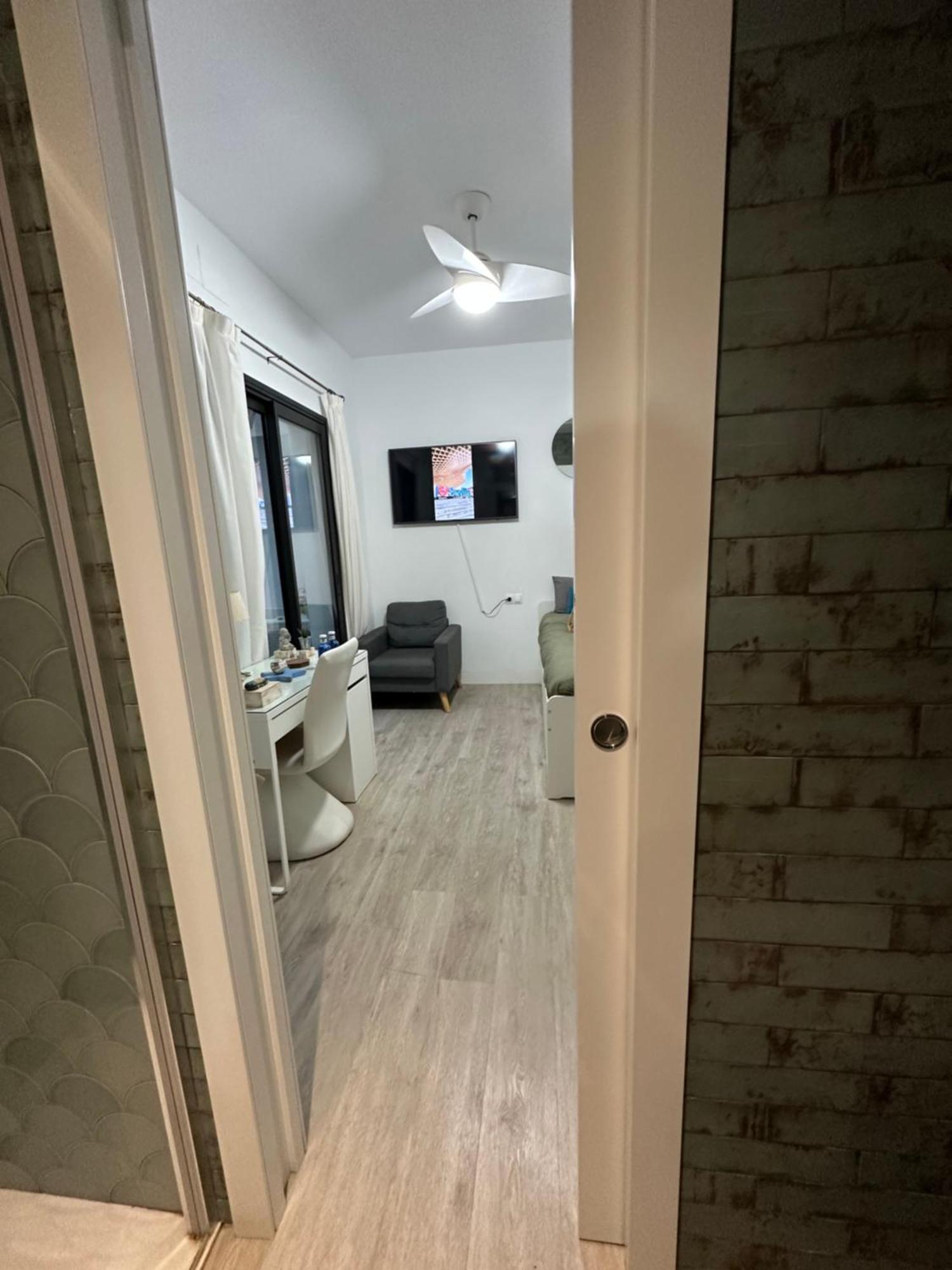 Casa Duque Compartida Familiar 2- Habitacion Bano Propio Sevilla Dış mekan fotoğraf